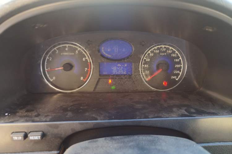 Used Geely Auto Classic Emgrand 2013 Sedan 1.5L Manual Elite Model Instrument Cluster