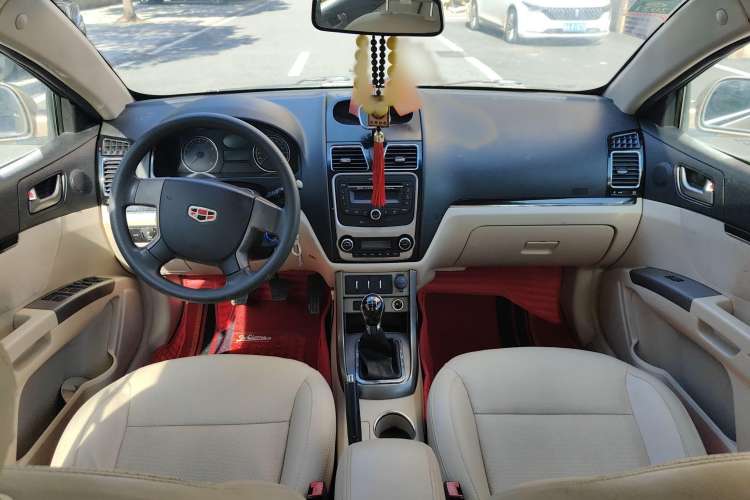 Used Geely Auto Classic Emgrand 2013 Sedan 1.5L Manual Elite Model Interior 3