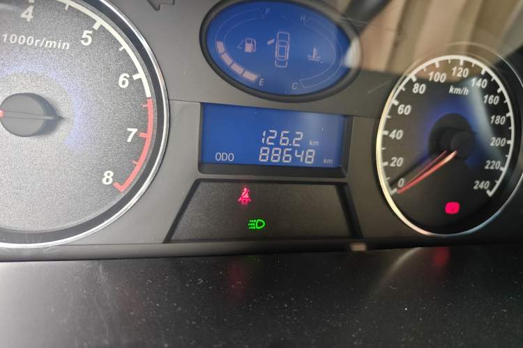 Used Geely Auto Classic Emgrand 2013 Sedan 1.5L Manual Elite Model Odometer Close Up