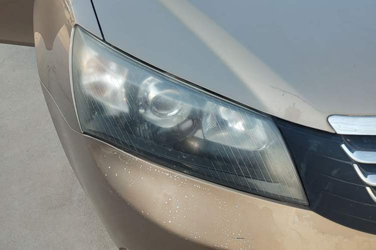 Used Geely Auto Classic Emgrand 2013 Sedan 1.5L Manual Entry-Level Model Right Front Headlight