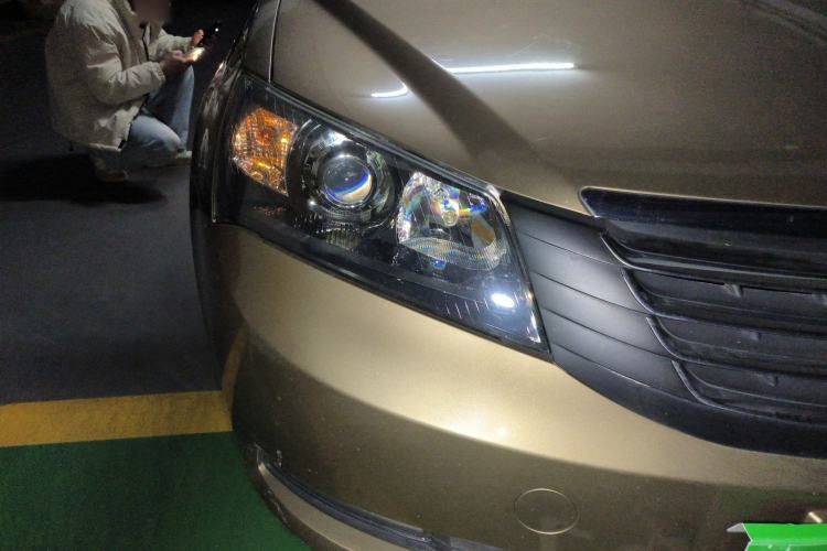 Used Geely Auto Classic Emgrand 2013 Sedan 1.5L Manual Entry-Level Model Right Front Headlight