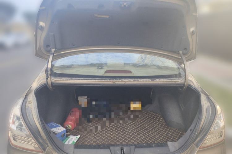 Used Geely Auto Classic Emgrand 2013 Sedan 1.5L Manual Elite Model Trunk