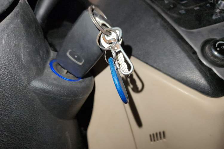 Used Geely Auto Classic Emgrand 2013 Hatchback 1.5L Manual Elite Model Vehicle Key