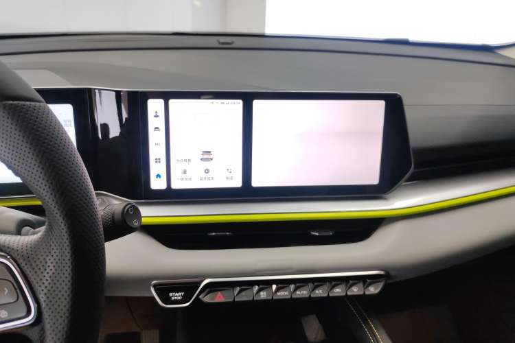 Used Geely Auto Coolray 2022 Bin Yue COOL 1.5TD DCT Ignite Edition Audio And AC Panel