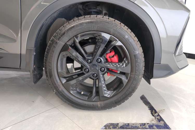 Used Geely Auto Coolray 2022 Bin Yue COOL 1.5TD DCT Ignite Edition Right Front Wheel Hub