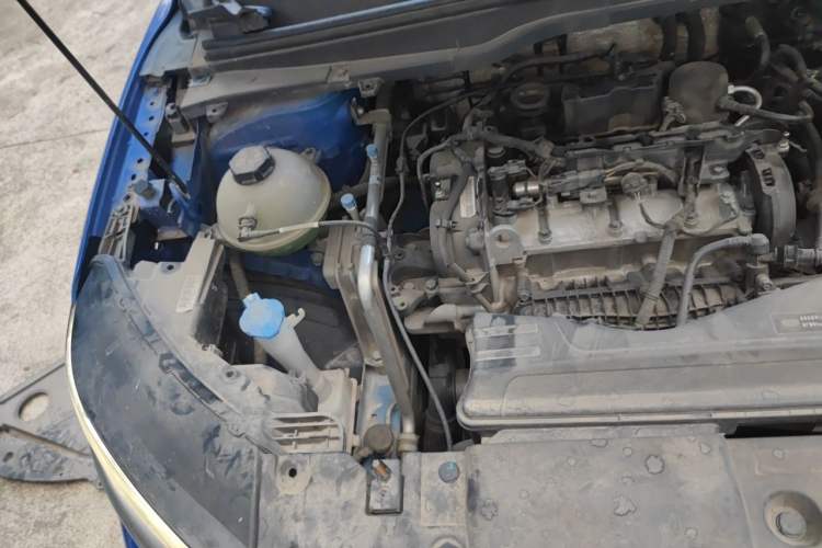 Used Geely Auto Coolray 2019 Sport Version 260T DCT Battle China VI Standard Engine Bay Right
