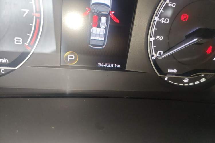 Used Geely Auto Coolray 2019 260T DCT Knight China VI Standard Odometer Close Up