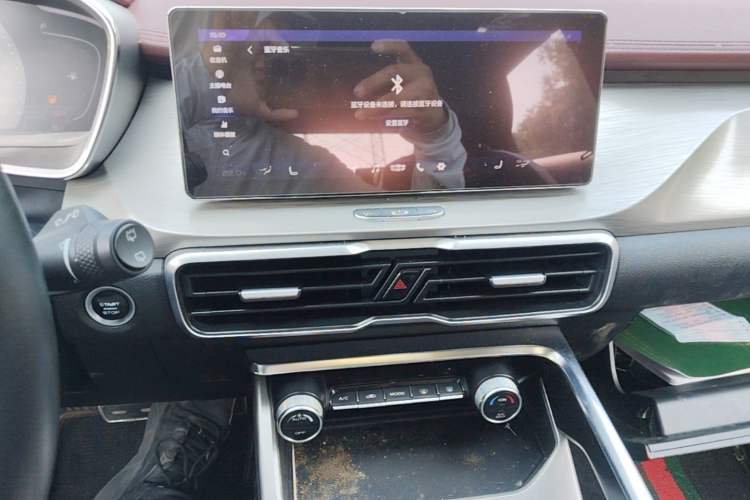 Used Geely Auto Coolray 2019 Sport Model 260T DCT Battle China V Standard Audio And AC Panel