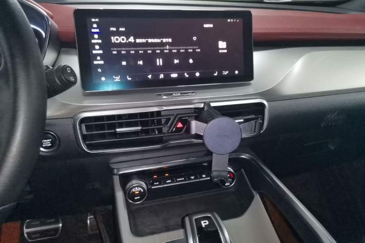 Used Geely Auto Coolray 2019 Sport Version 260T DCT Battle China VI Standard Audio And AC Panel
