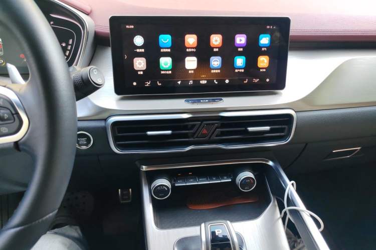 Used Geely Auto Coolray 2019 Sport Model 260T DCT Battle China V Standard Audio And AC Panel