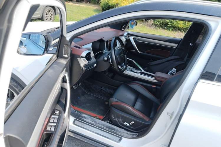Used Geely Auto Coolray 2019 Sport Model 260T DCT Battle China V Standard Driver Seat