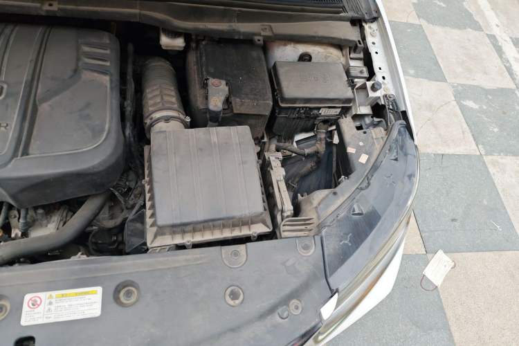 Used Geely Auto Coolray 2019 Sport Model 260T DCT Patrol China V Standard Engine Bay Left
