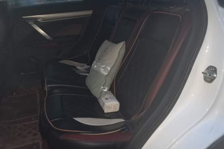 Used Geely Auto Coolray 2019 Sport Version 260T DCT Battle China VI Standard Left Rear Seat