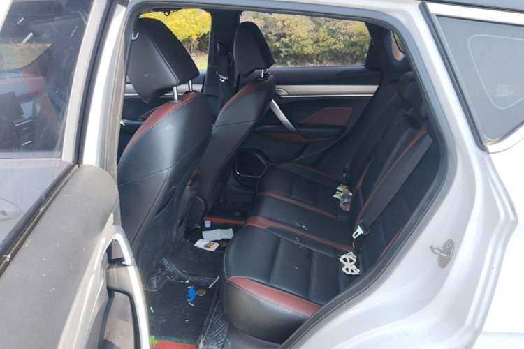 Used Geely Auto Coolray 2019 Sport Model 260T DCT Battle China V Standard Left Rear Seat