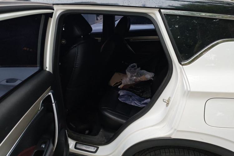 Used Geely Auto Coolray 2019 Sport Model 260T DCT Patrol China V Standard Left Rear Seat