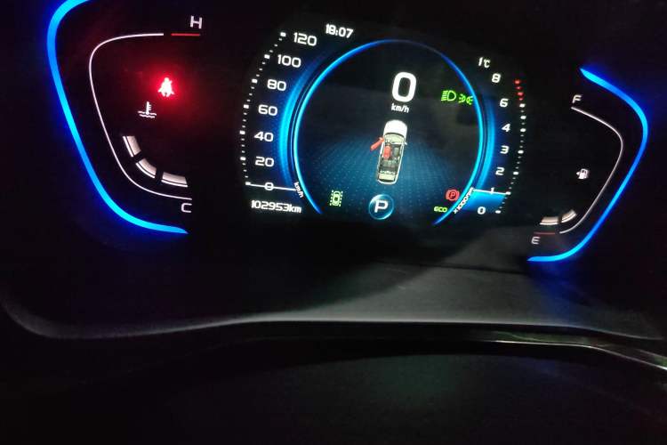 Used Geely Auto Coolray 2019 Sport Model 260T DCT Battle China V Standard Odometer Close Up