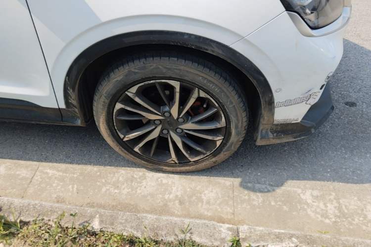 Used Geely Auto Coolray 2019 Sport Model 260T DCT Battle China V Standard Right Front Wheel Hub