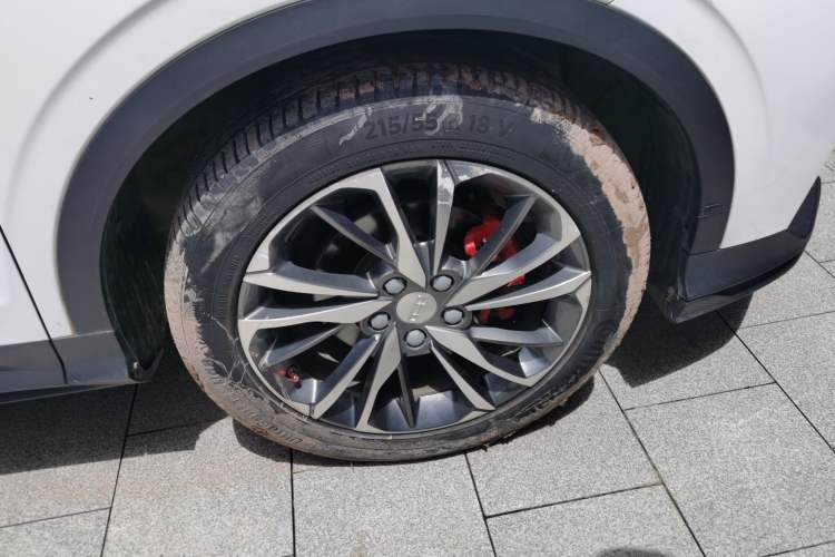 Used Geely Auto Coolray 2019 Sport Model 260T DCT Patrol China V Standard Right Front Wheel Hub