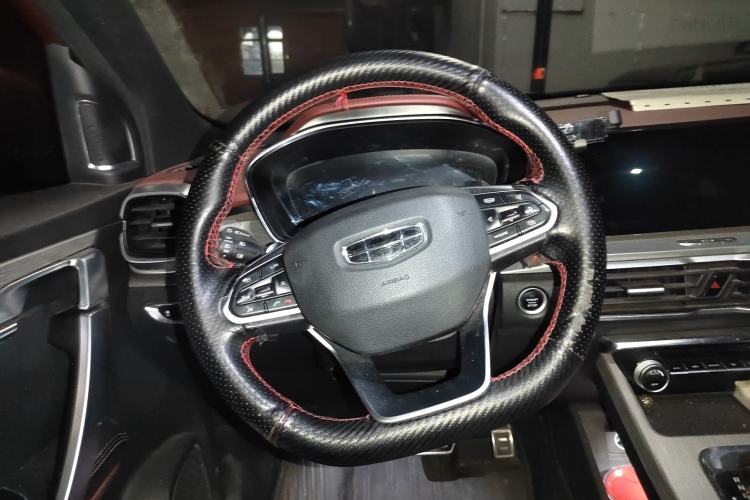 Used Geely Auto Coolray 2019 Sport Model 260T DCT Battle China V Standard Steering Wheel