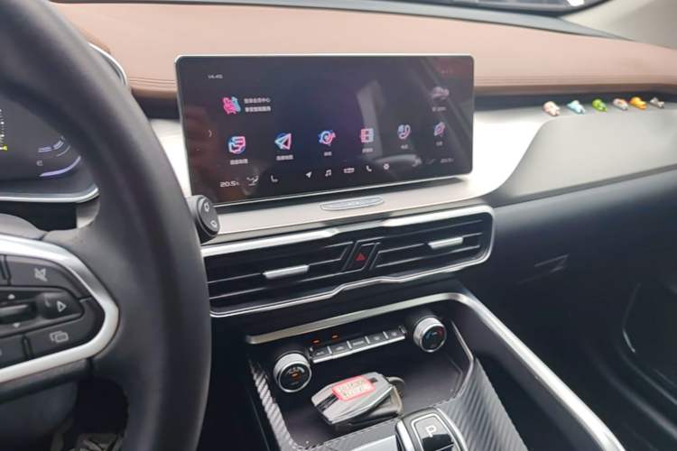 Used Geely Auto Coolray 2019 260T DCT Explorer China VI Standard Audio And AC Panel