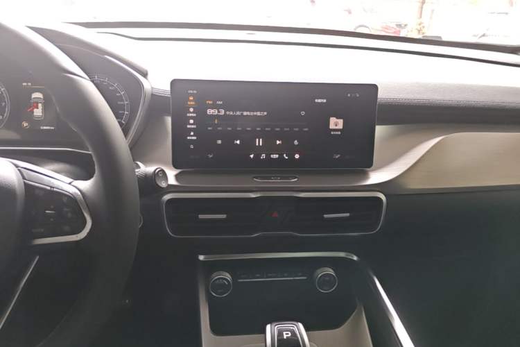 Used Geely Auto Coolray 2019 260T DCT Knight China VI Standard Audio And AC Panel