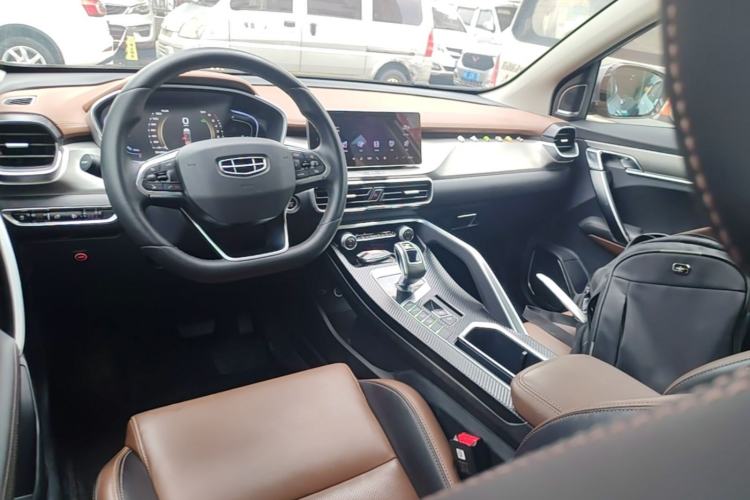 Used Geely Auto Coolray 2019 260T DCT Explorer China VI Standard Center Console