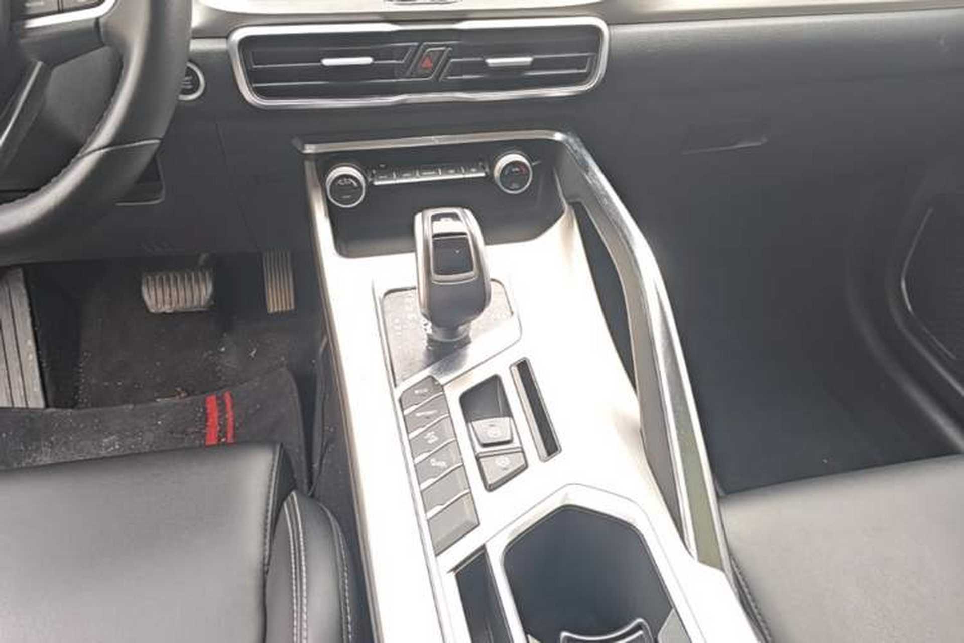 Used Geely Auto Coolray 2019 260T DCT Knight China VI Standard Gear Lever