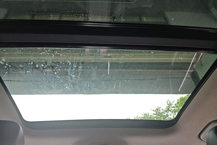 Used Geely Auto Coolray 2019 260T DCT Knight China VI Standard Headliner