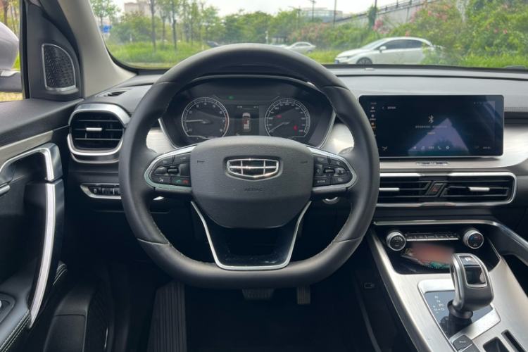 Used Geely Auto Coolray 2019 260T DCT Knight China VI Standard Interior 3