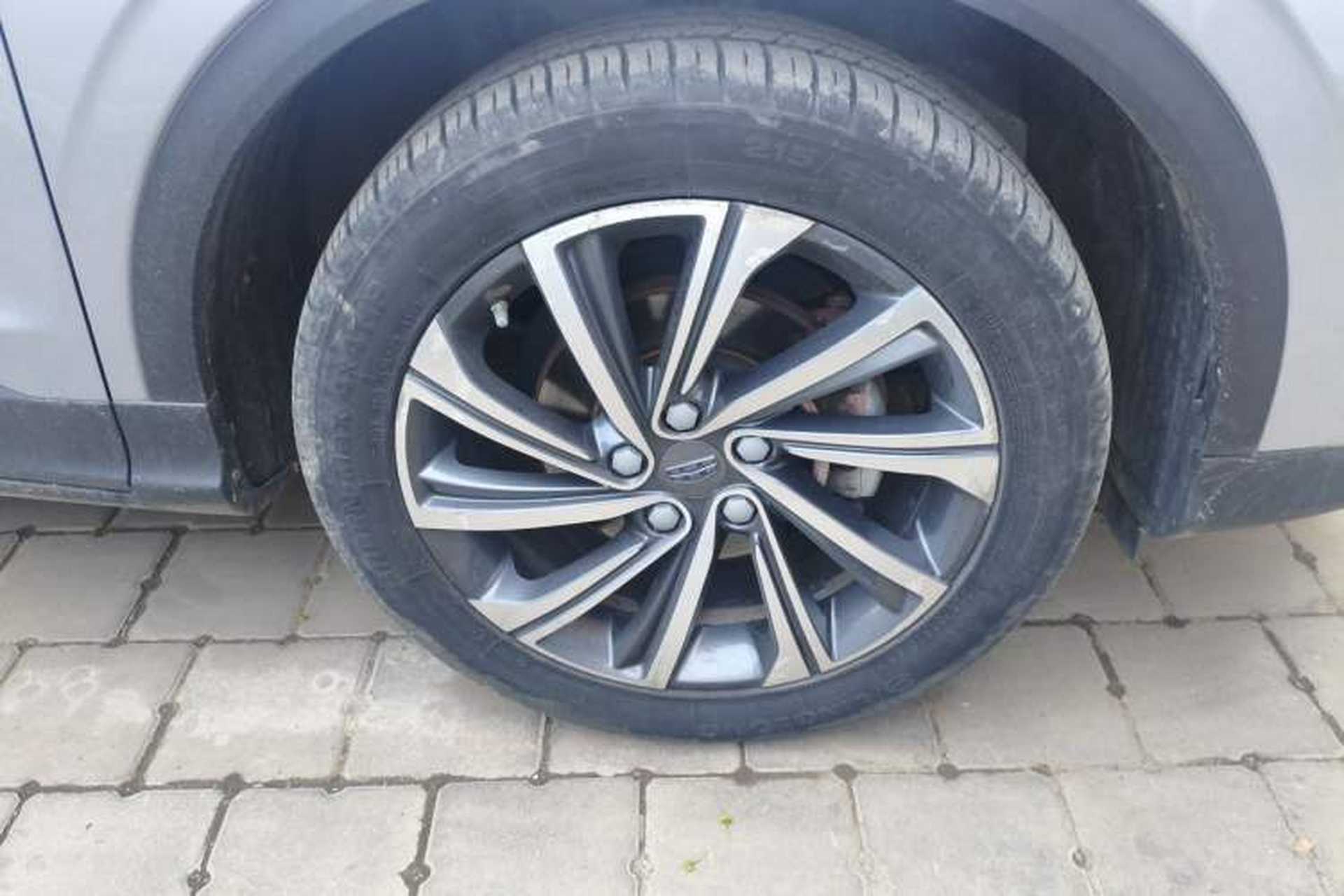 Used Geely Auto Coolray 2019 260T DCT Explorer China V Standard Right Front Wheel Hub