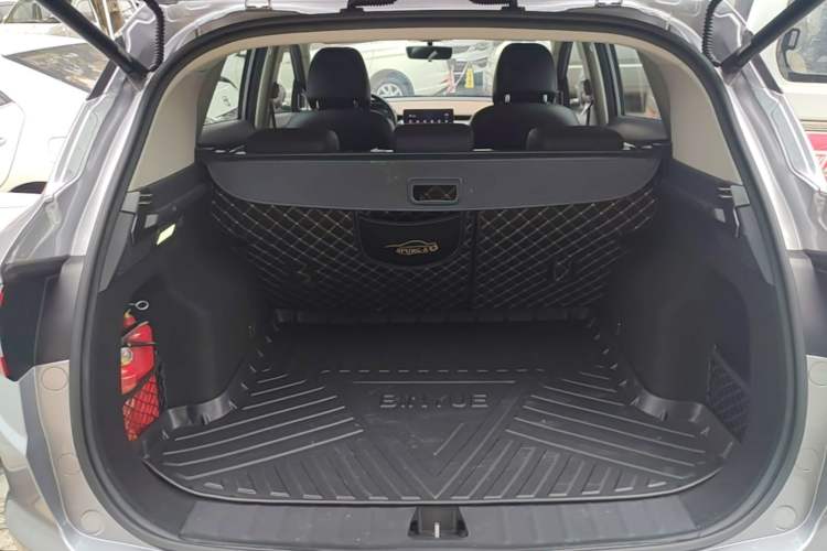 Used Geely Auto Coolray 2019 260T DCT Explorer China VI Standard Trunk