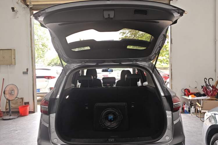 Used Geely Auto Coolray 2019 260T DCT Knight China VI Standard Trunk