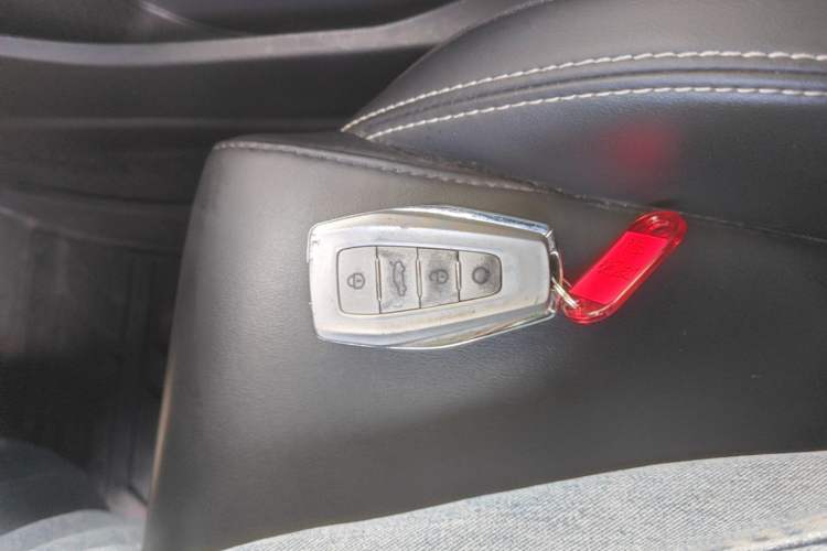 Used Geely Auto Coolray 2019 260T DCT Knight China VI Standard Vehicle Key