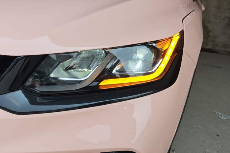 Used Geely Auto Coolray 2019 Sport Version 260T DCT Battle China VI Standard Left Front Headlight