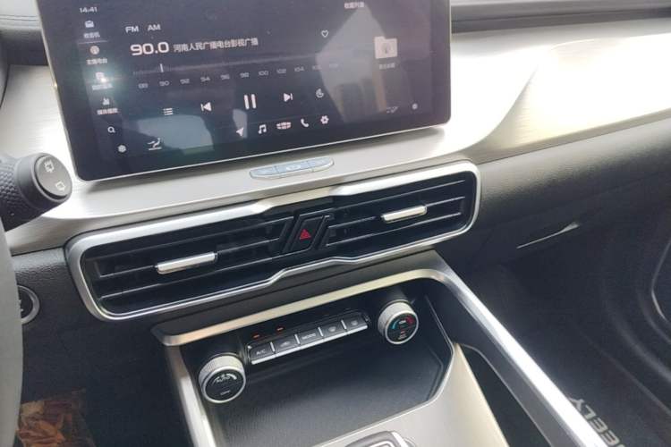Used Geely Auto Coolray 2019 260T DCT Knight China VI Standard Audio And AC Panel