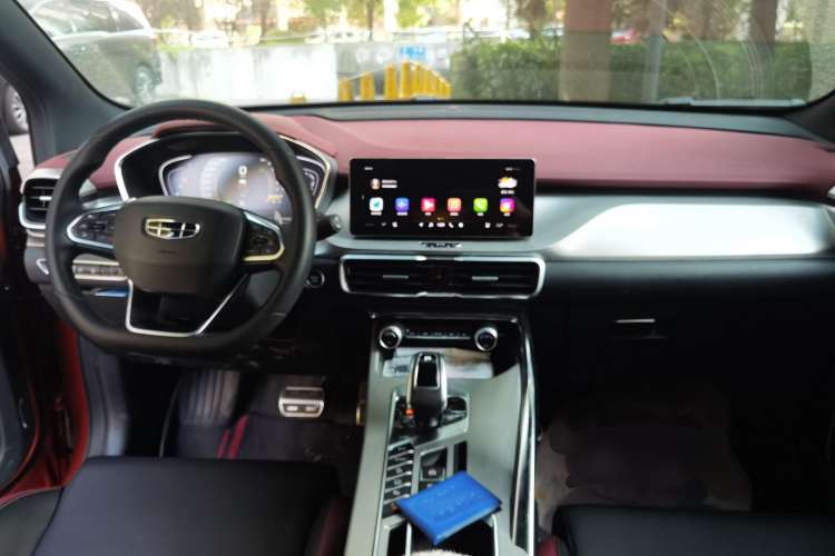 Used Geely Auto Coolray 2019 Sport Version 260T DCT Battle China VI Standard Center Console
