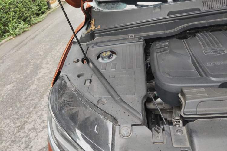 Used Geely Auto Coolray 2019 Sport Model 260T DCT Battle China V Standard Engine Bay Right
