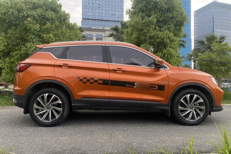 Used Geely Auto Coolray 2019 260T DCT Explorer China V Standard Exterior 3