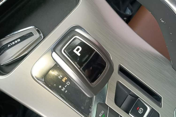 Used Geely Auto Coolray 2019 260T DCT Explorer China V Standard Gear Lever