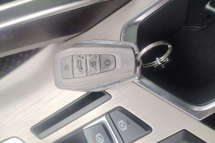 Used Geely Auto Coolray 2019 260T DCT Knight China V Standard Interior 1