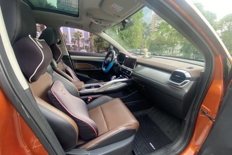 Used Geely Auto Coolray 2019 260T DCT Explorer China V Standard Interior 3