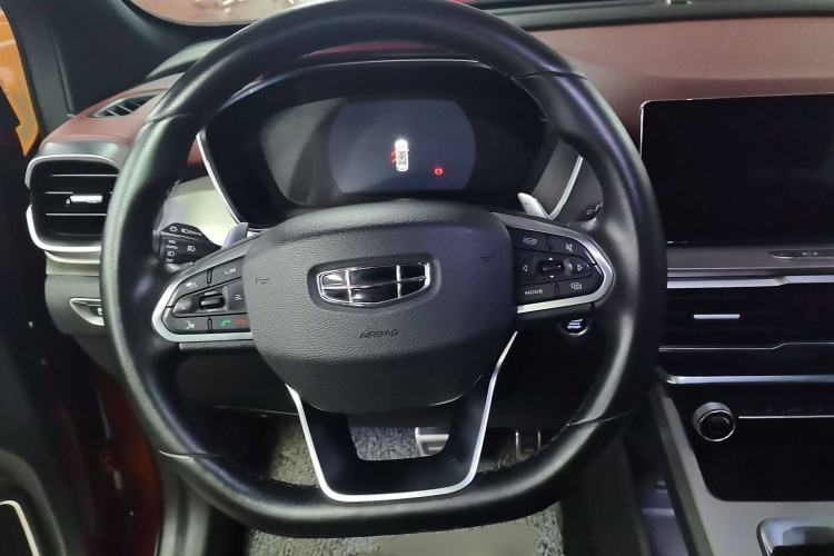 Used Geely Auto Coolray 2019 Sport Model 260T DCT Battle China V Standard Interior 3