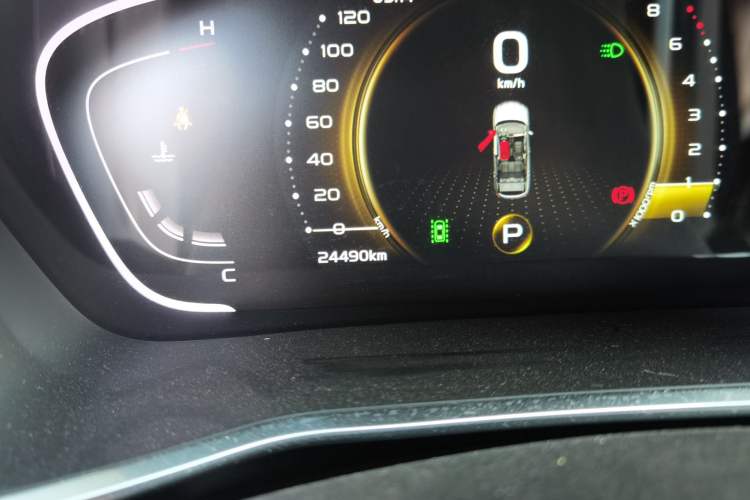 Used Geely Auto Coolray 2019 Sport Version 260T DCT Battle China VI Standard Odometer Close Up