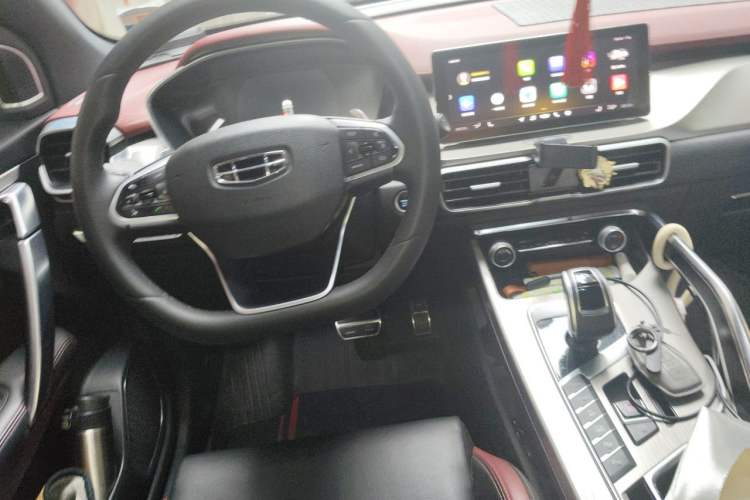Used Geely Auto Coolray 2019 Sport Model 260T DCT Battle China V Standard Steering Wheel