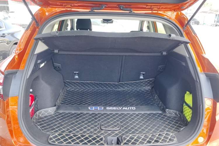 Used Geely Auto Coolray 2019 260T DCT Knight China VI Standard Trunk