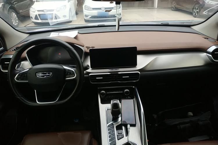 Used Geely Auto Coolray 2019 260T DCT Explorer China VI Standard Center Console