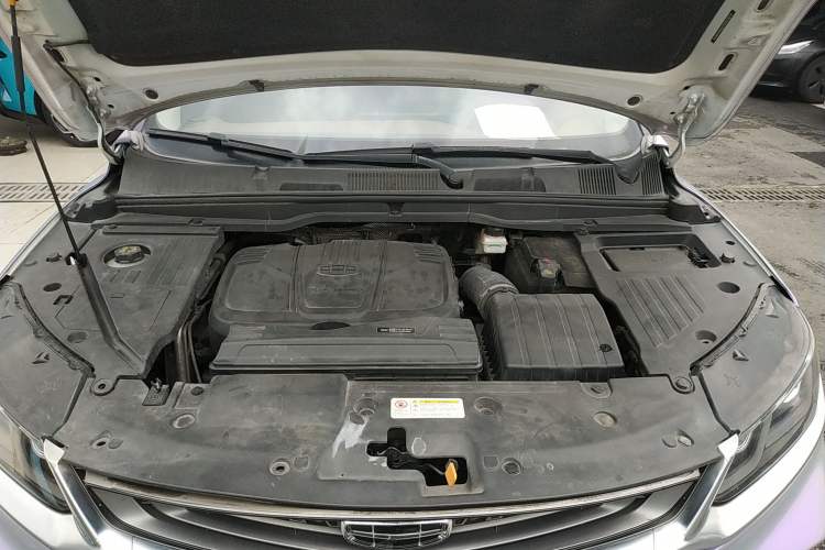 Used Geely Auto Coolray 2019 260T DCT Explorer China VI Standard Engine Bay
