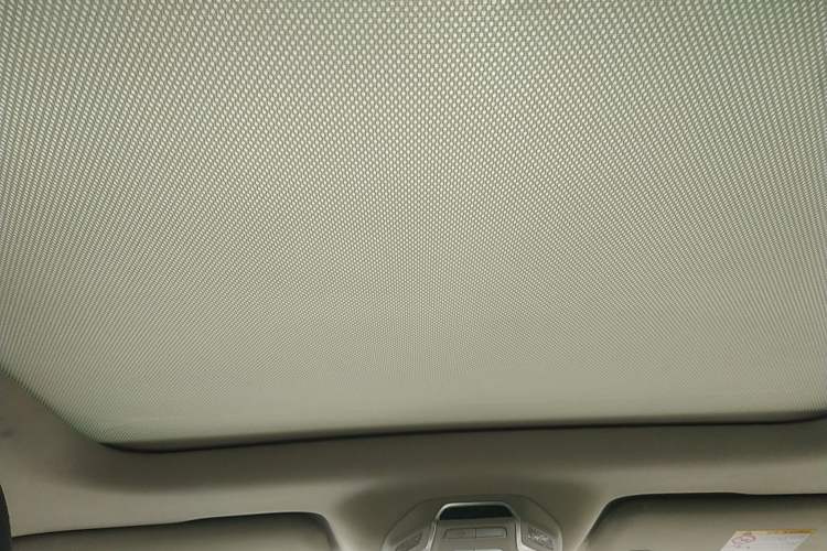 Used Geely Auto Coolray 2019 260T DCT Explorer China VI Standard Headliner