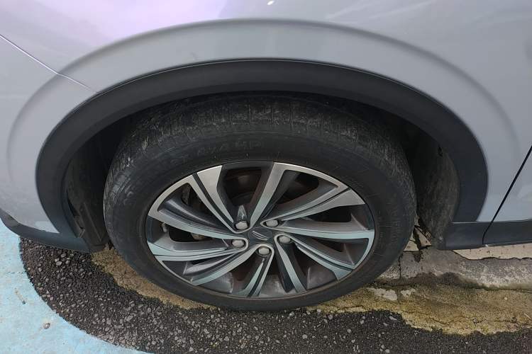 Used Geely Auto Coolray 2019 260T DCT Explorer China VI Standard Left Front Wheel Hub
