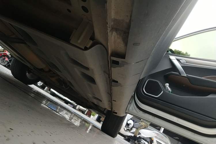 Used Geely Auto Coolray 2019 260T DCT Explorer China VI Standard Right Side Sill